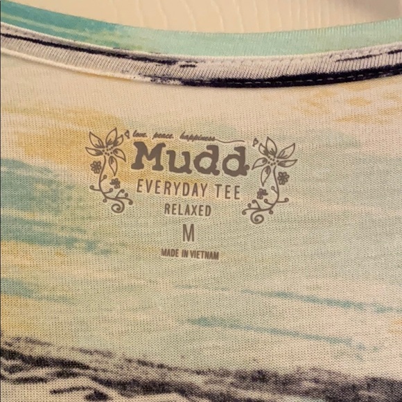 Mudd Multicolored V-neck Everyday Tee - Picture 2 of 3